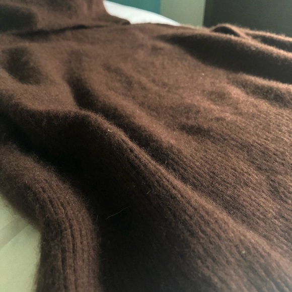 Sweater - Picture 2 of 4